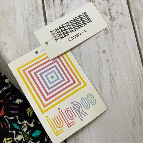 SALE NWT LULAROE CASSIE PENCIL SKIRT - Picture 4 of 6